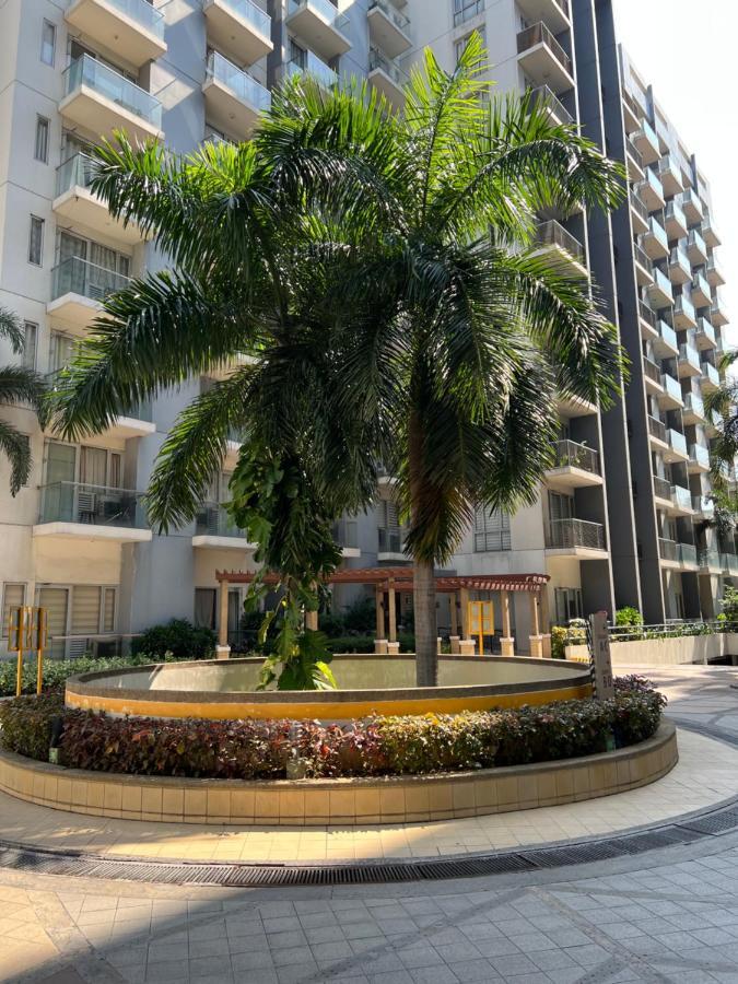 Telly'S Studio Across Naia3 Manila Exterior photo